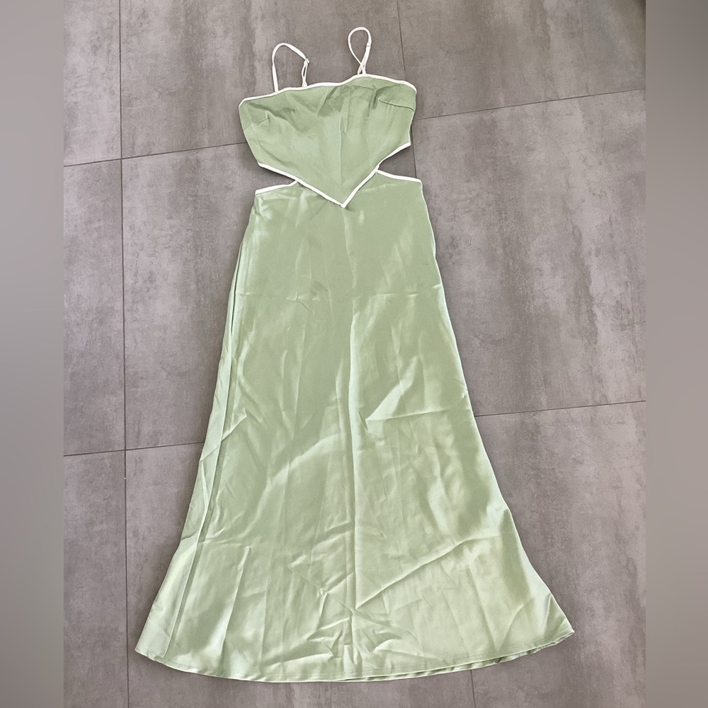 Elegant Green Spaghetti Strap Dress Size S